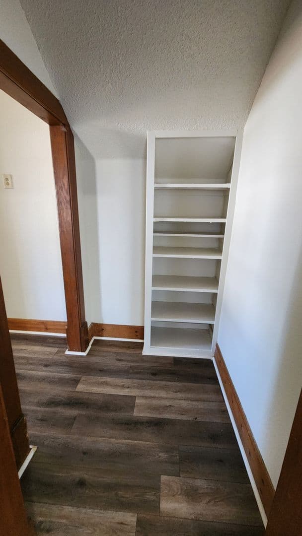 La Crosse Apartment: 1224 Ferry Street