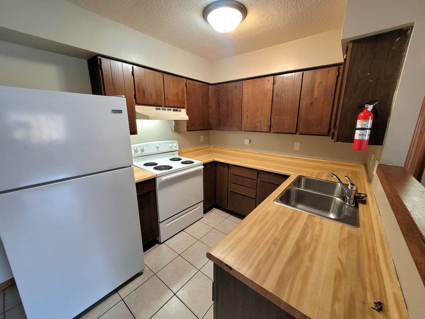 La Crosse Apartment: 1418 10th Street South