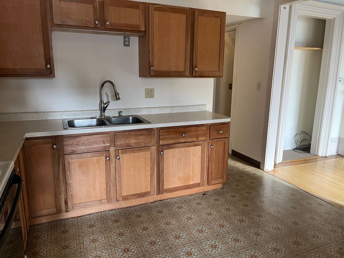 La Crosse Apartment: 328 8th Street South