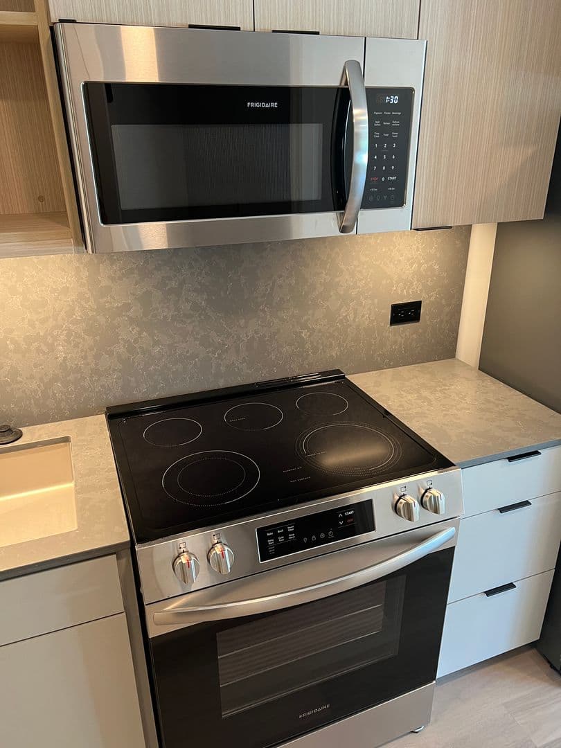 San Diego Apartment: 3660 Reynard Way