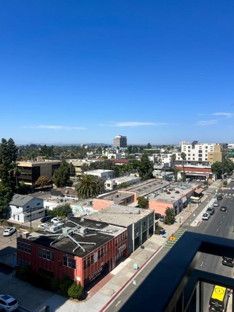 San Diego Apartment: 3067 5th Ave.