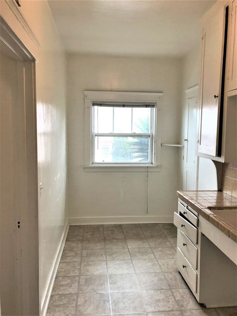 San Diego Apartment: 2164 Second Ave