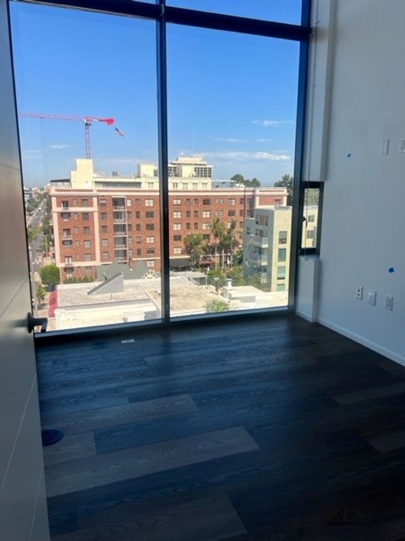 San Diego Apartment: 3067 5th Ave.