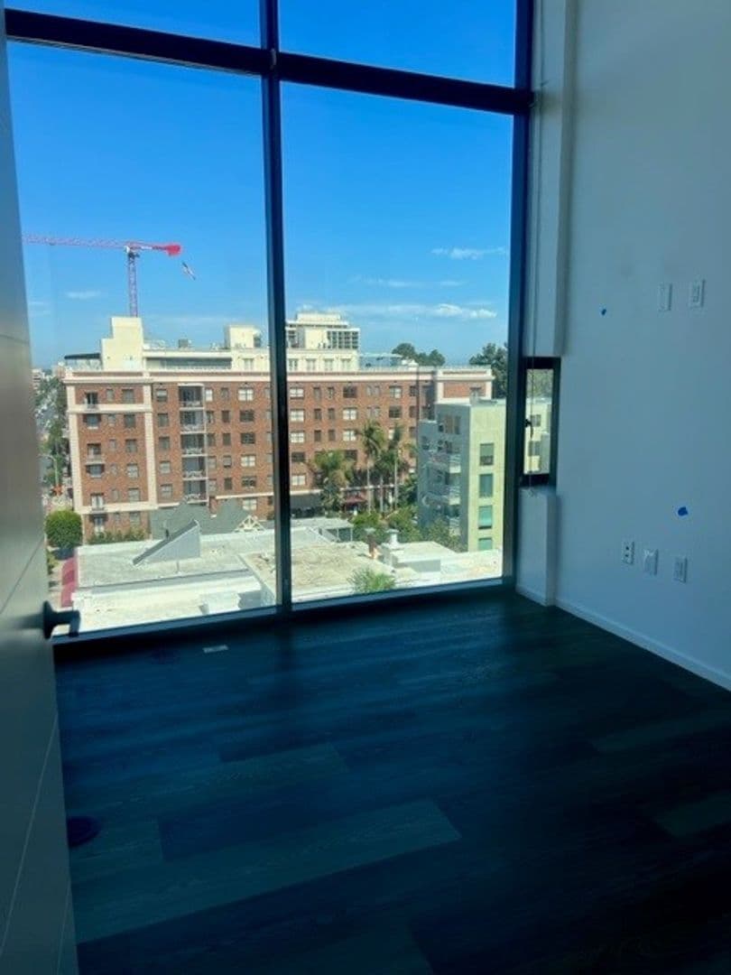San Diego Apartment: 3067 5th Ave.