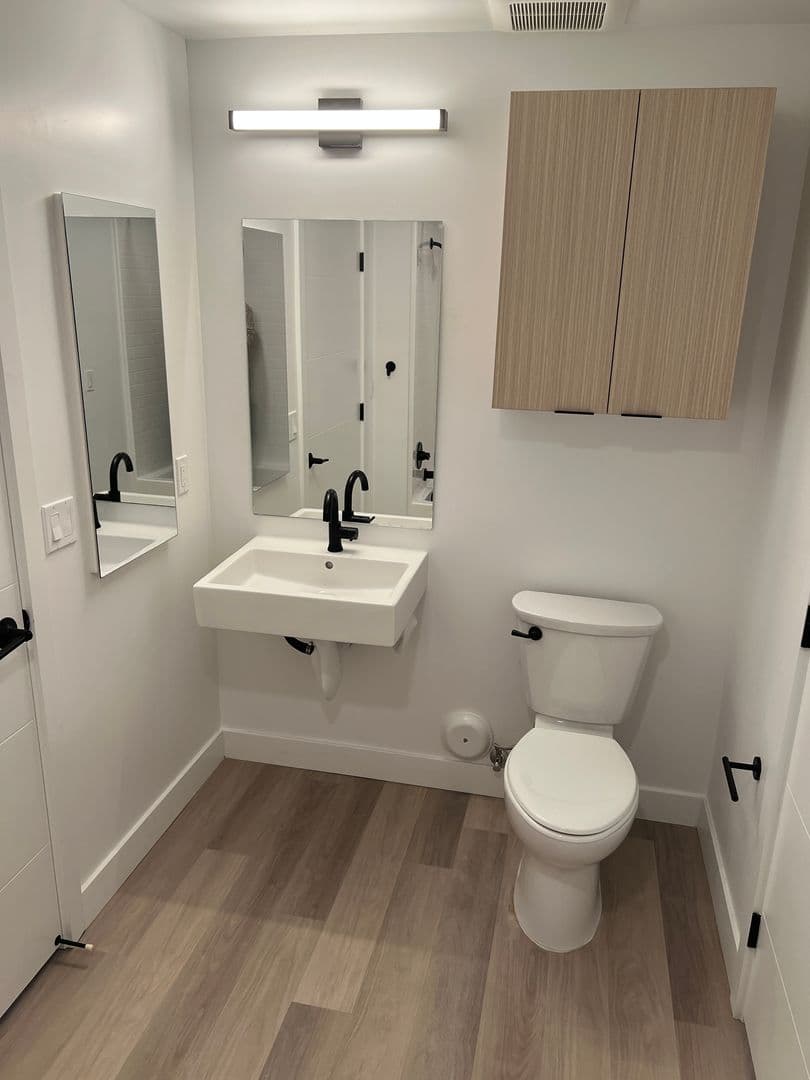 San Diego Apartment: 3660 Reynard Way