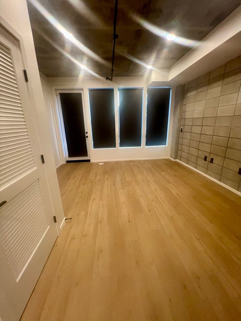 San Diego Apartment: 3067 5th Ave.