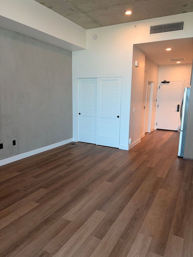 San Diego Apartment: 3660 Reynard Way