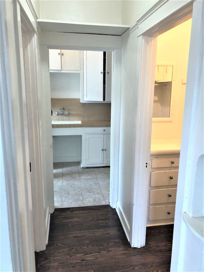 San Diego Apartment: 2164 Second Ave