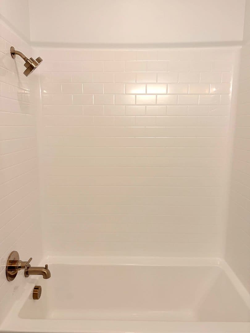San Diego Apartment: 3660 Reynard Way