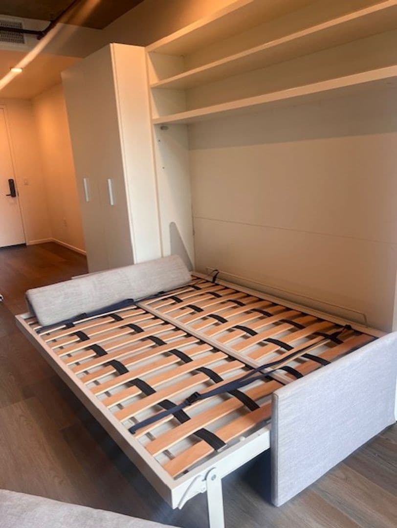 San Diego Apartment: 3067 5th Ave.