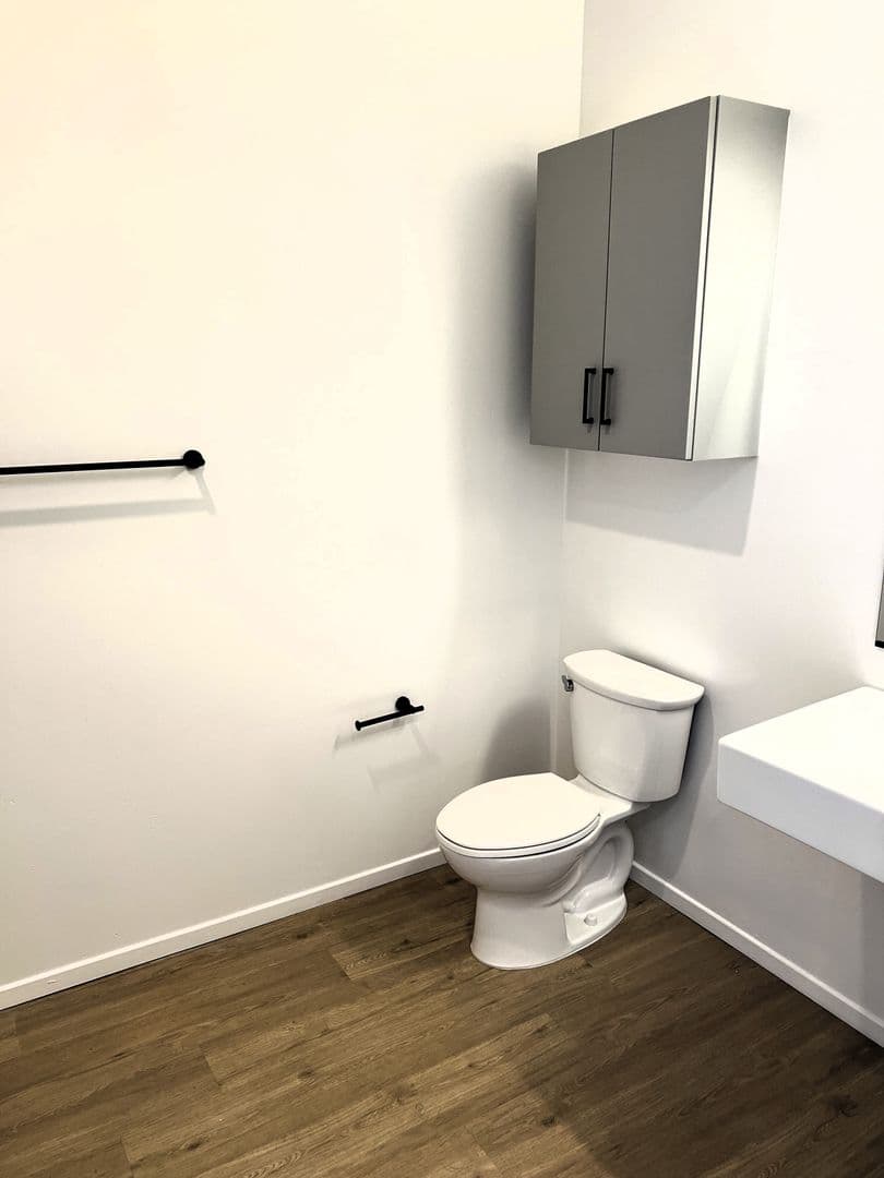 San Diego Apartment: 3067 5th Ave.
