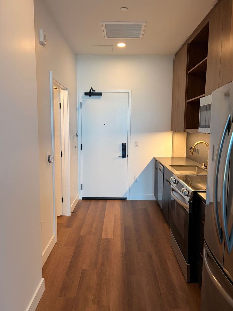 San Diego Apartment: 3660 Reynard Way
