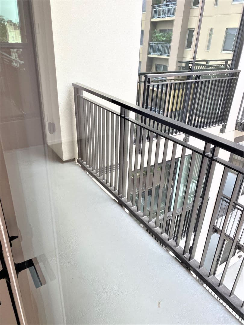 San Diego Apartment: 3067 5th Ave.