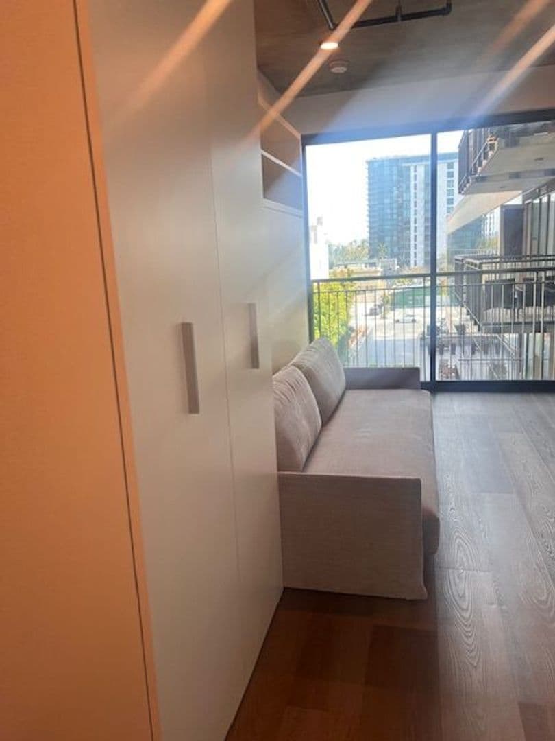 San Diego Apartment: 3067 5th Ave.