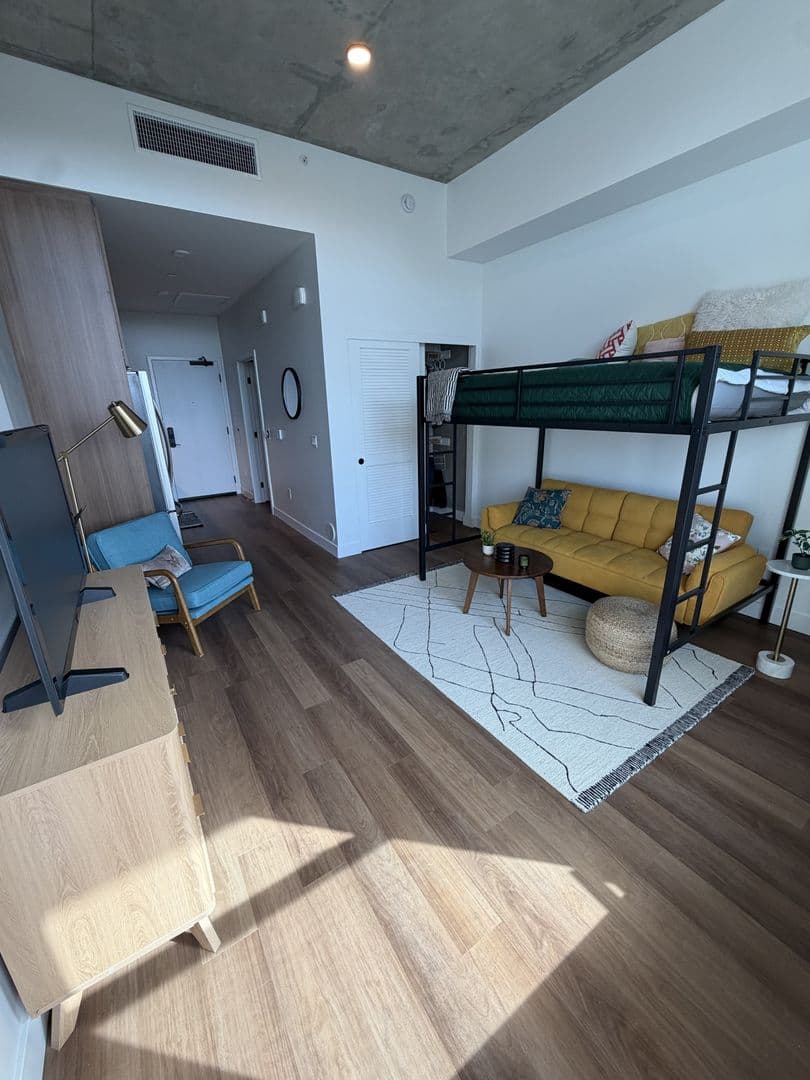 San Diego Apartment: 3660 Reynard Way