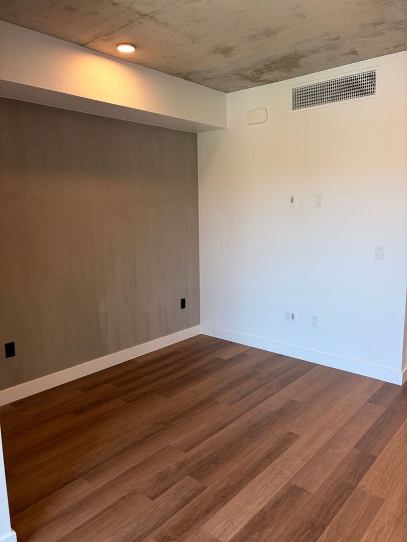 San Diego Apartment: 3660 Reynard Way