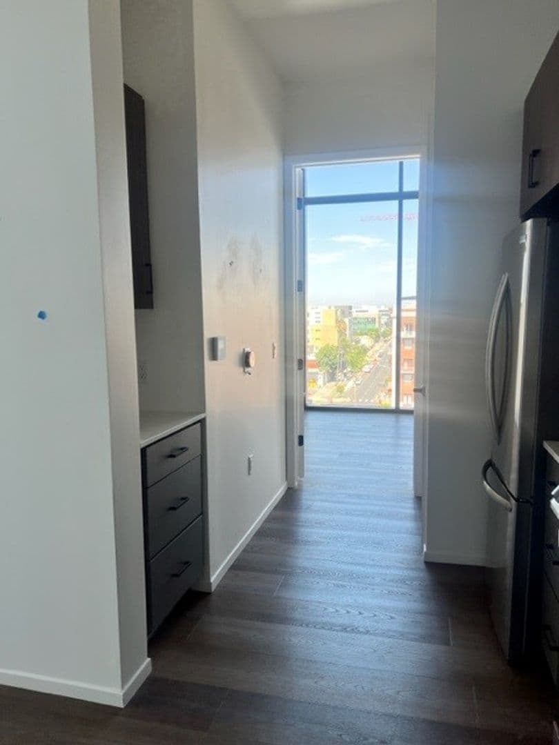 San Diego Apartment: 3067 5th Ave.