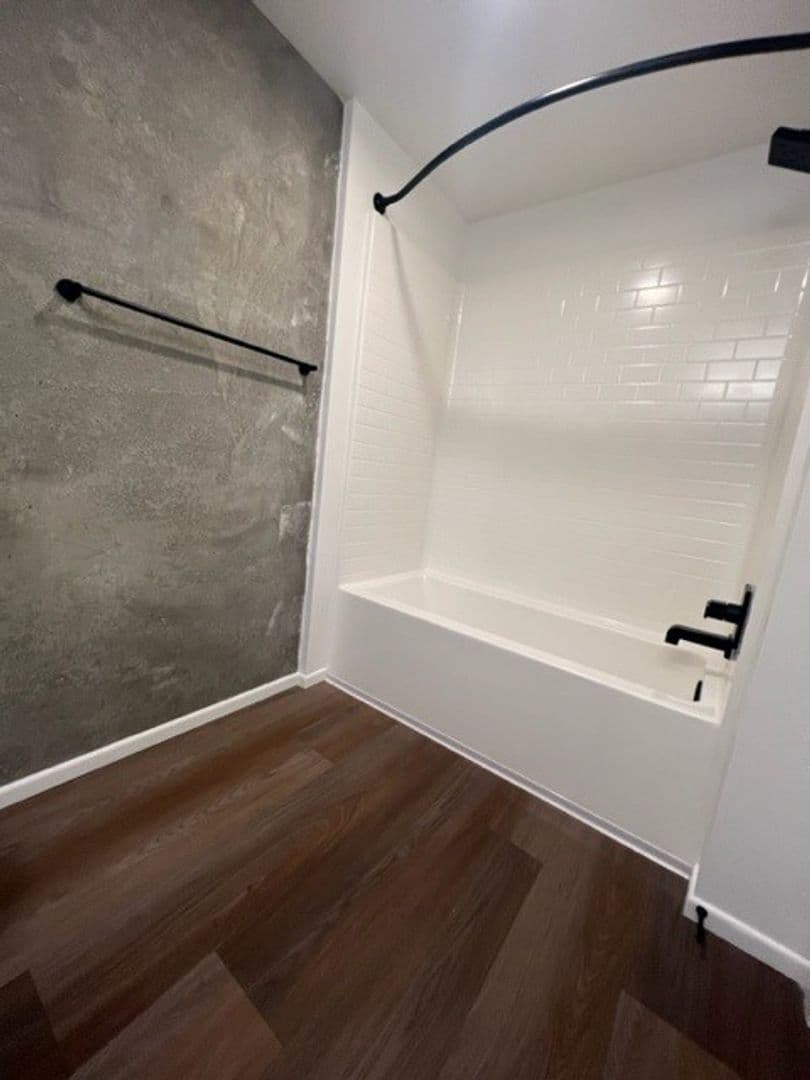 San Diego Apartment: 3067 5th Ave.