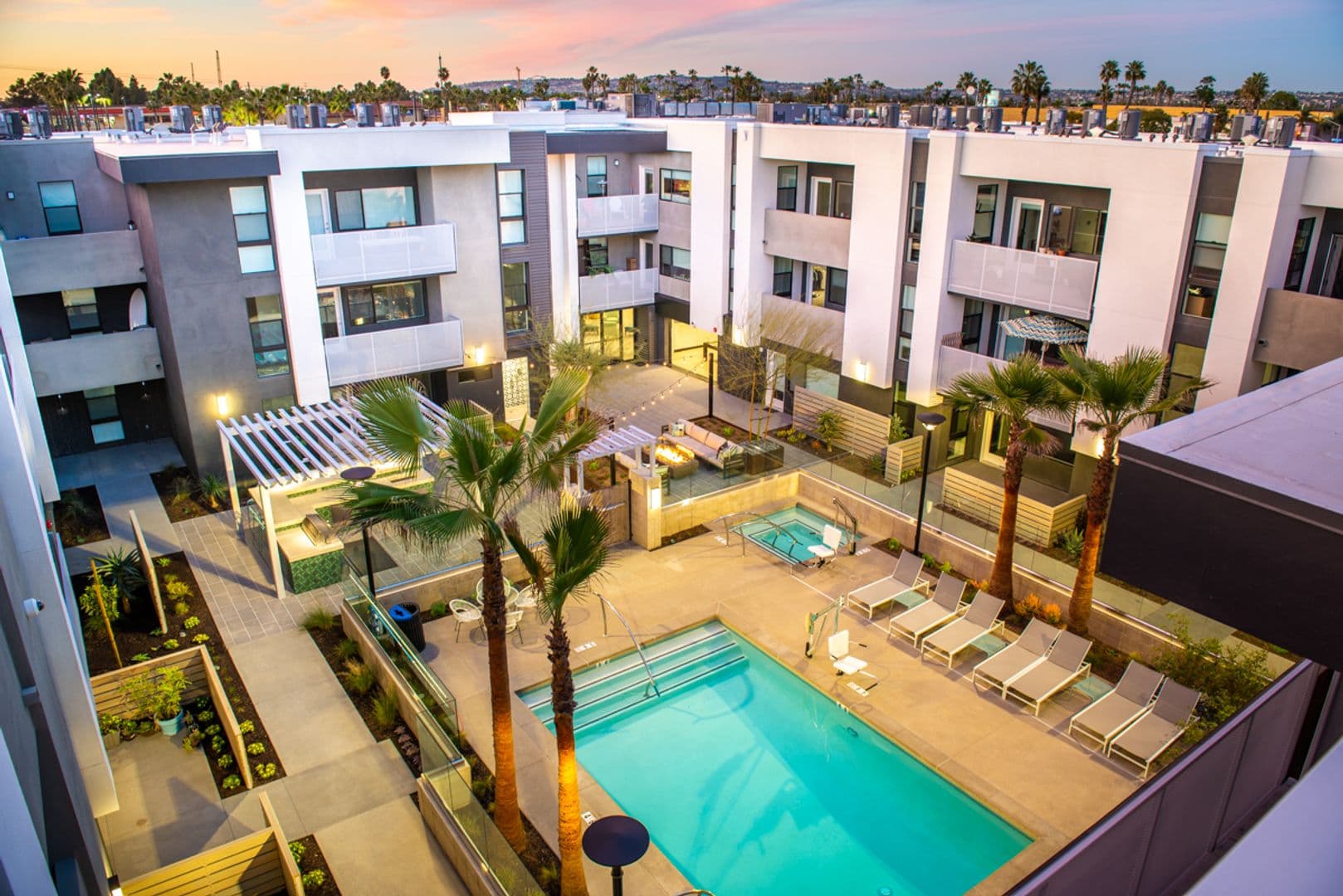 San Diego Apartment: 3233 Kemper St