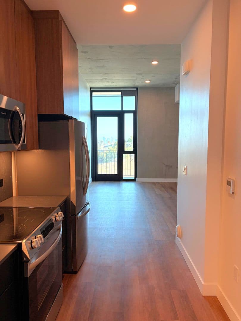 San Diego Apartment: 3660 Reynard Way