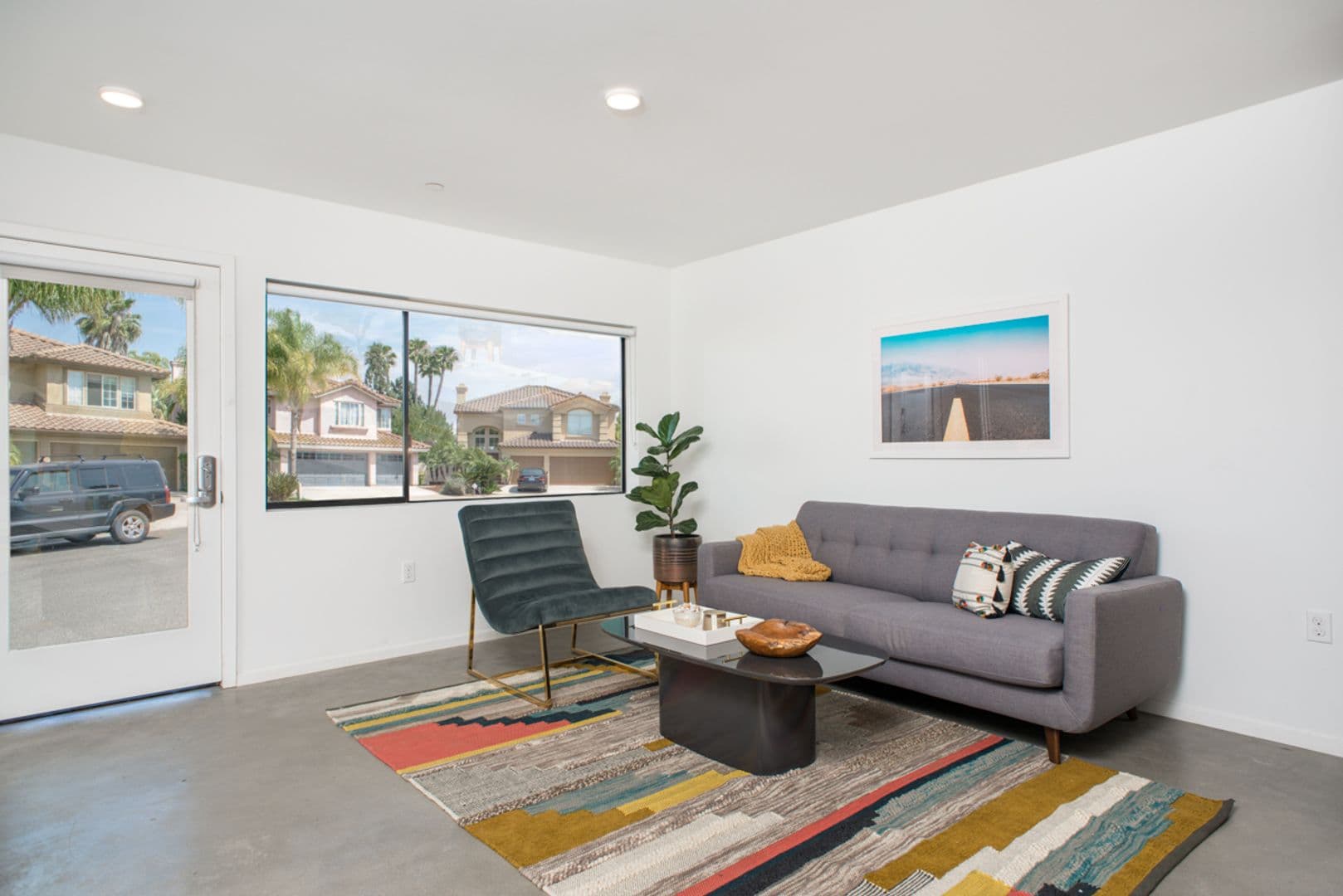 San Diego Apartment: 3233 Kemper St
