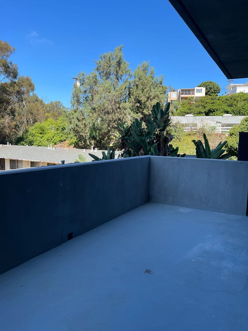 San Diego Apartment: 3660 Reynard Way