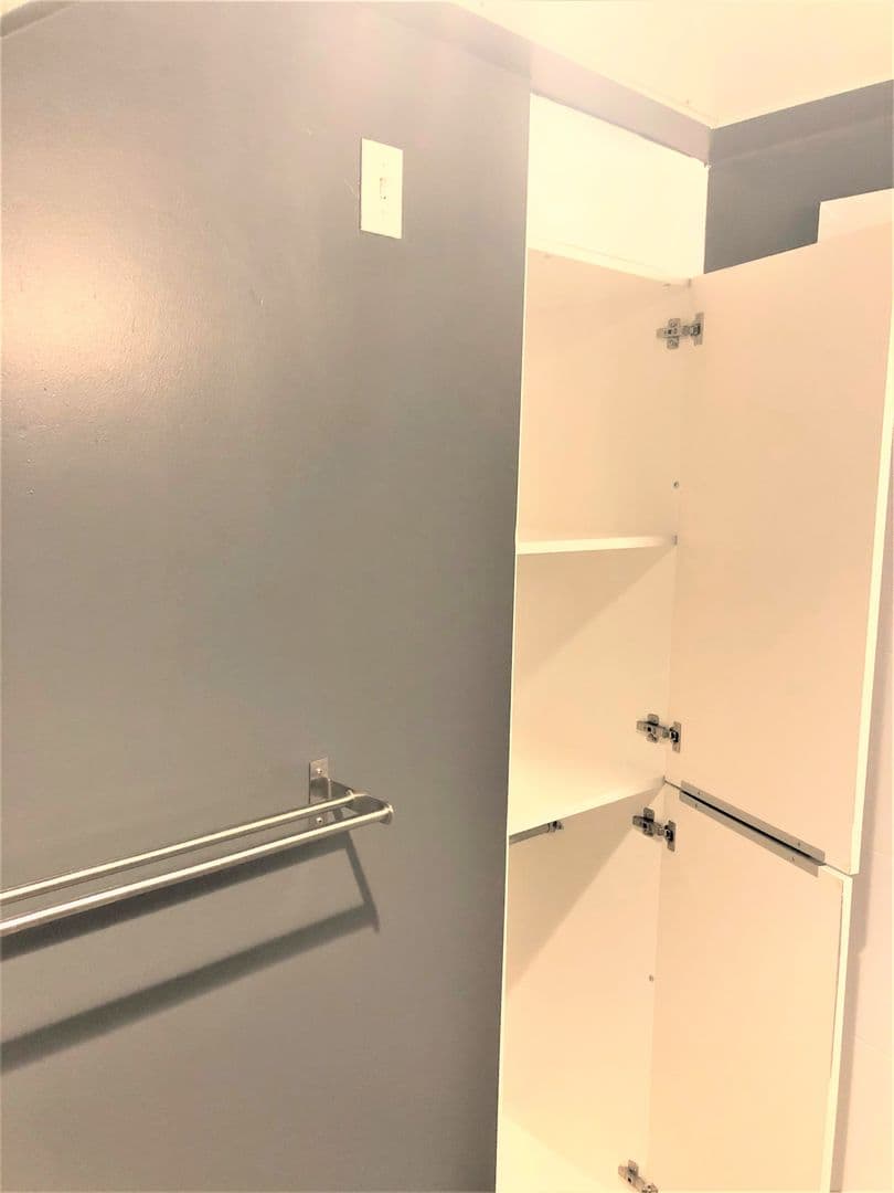 San Diego Apartment: 3805 Ingraham St