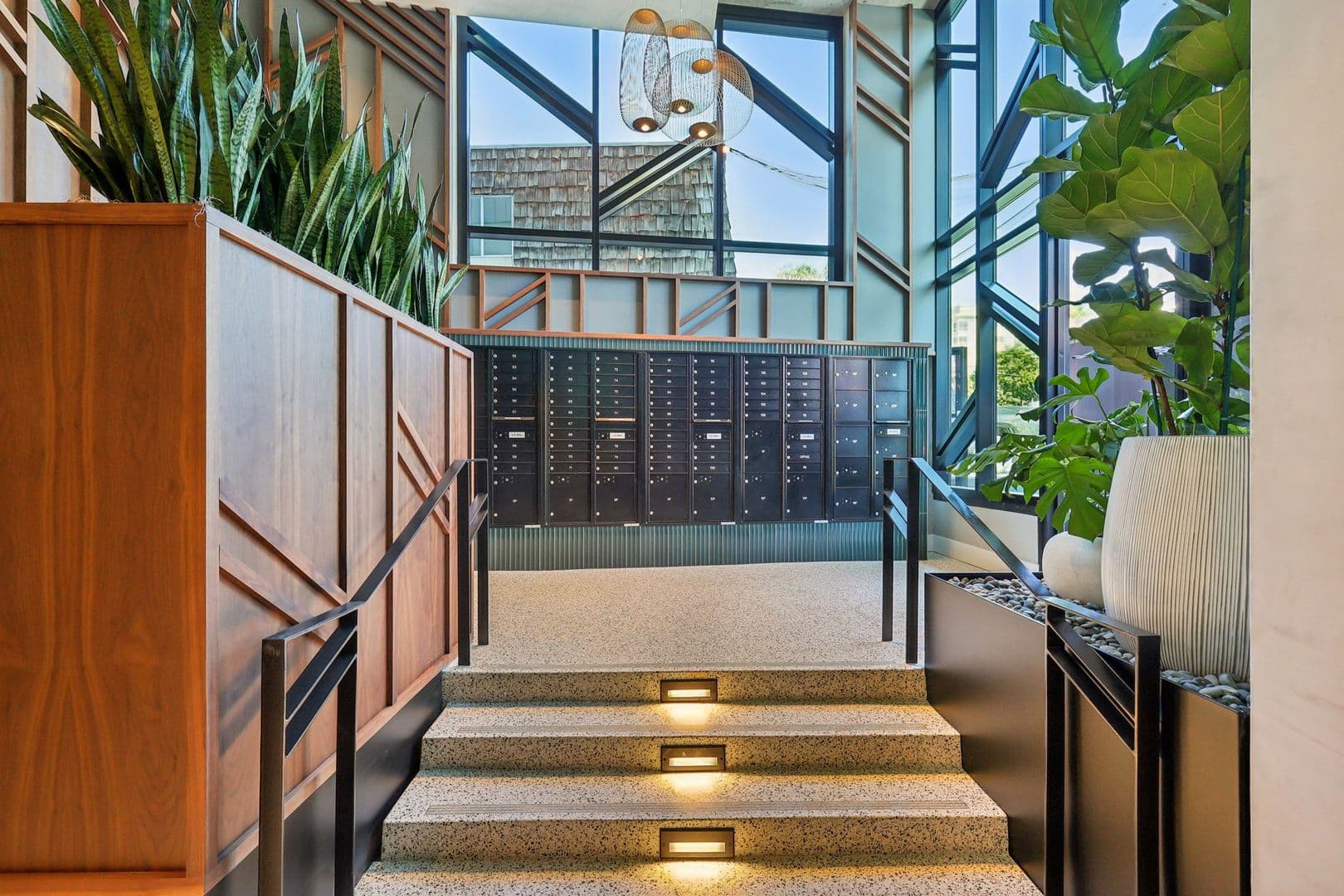 San Diego Apartment: 3660 Reynard Way