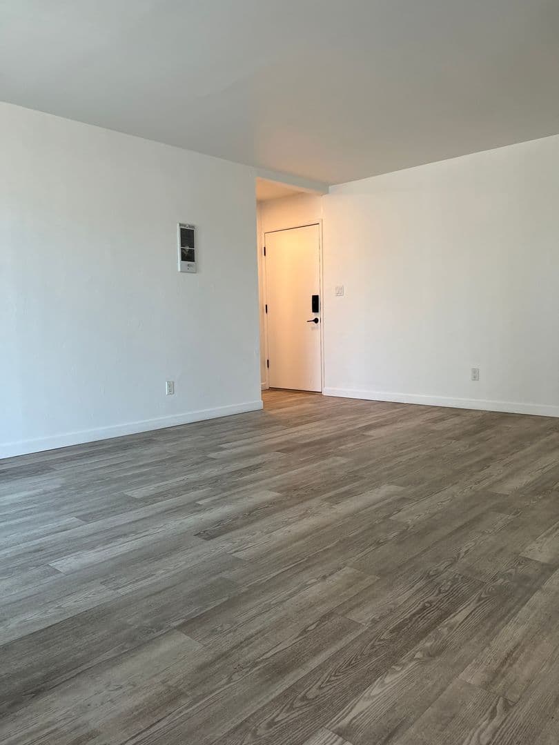 San Diego Apartment: 3929 Kansas Street