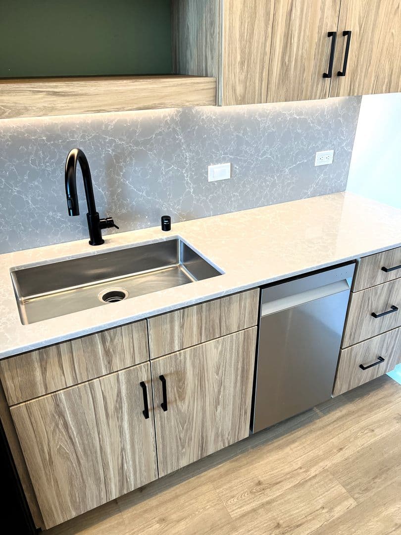 San Diego Apartment: 3067 5th Ave.