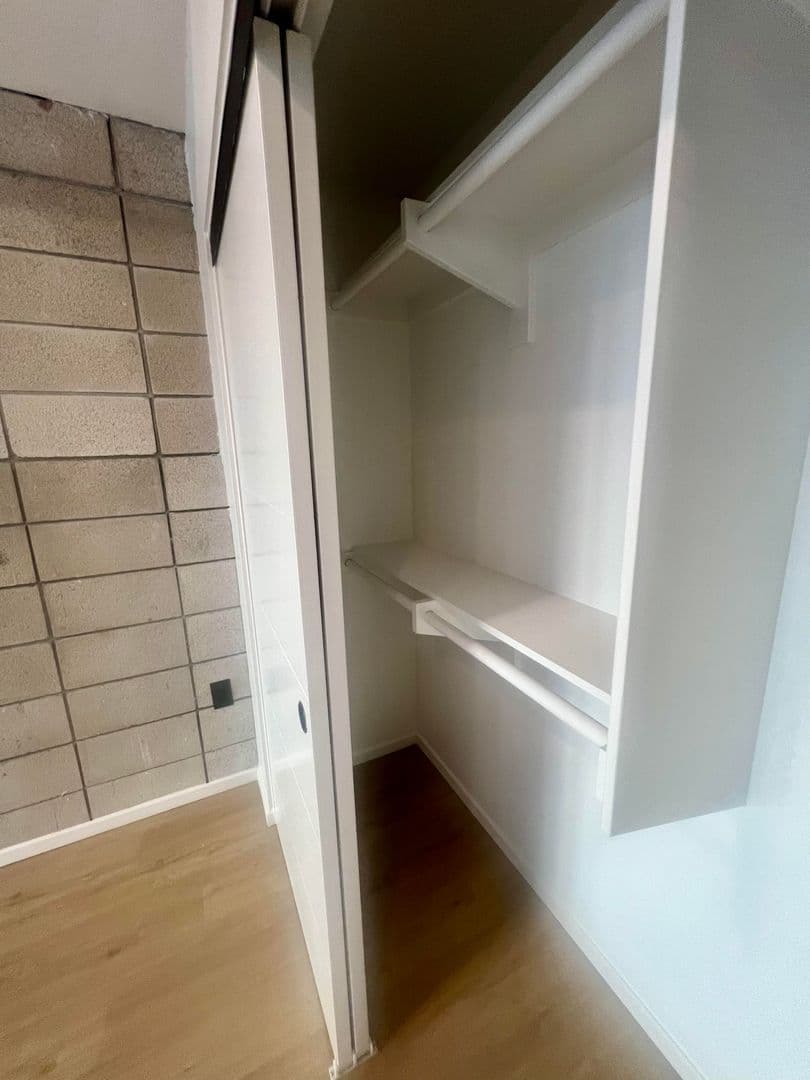 San Diego Apartment: 3067 5th Ave.