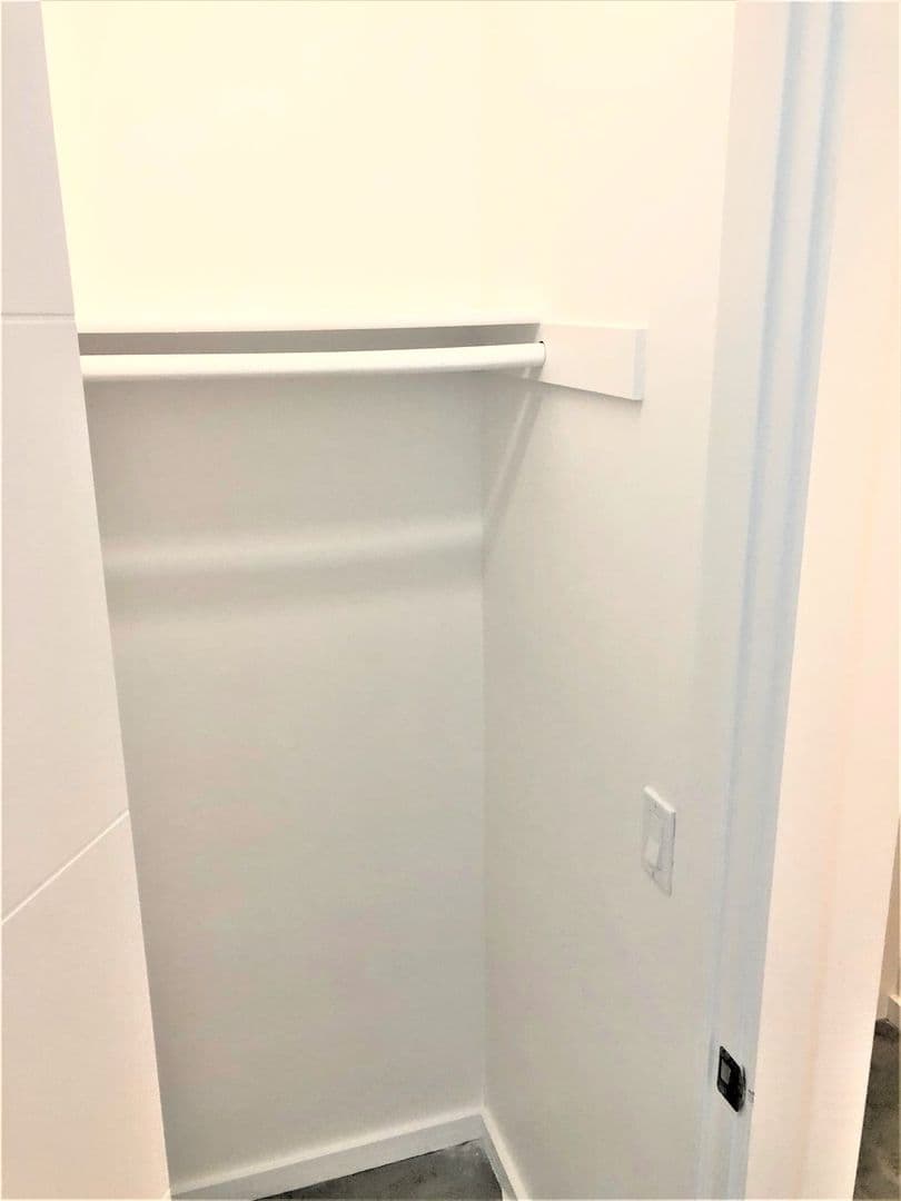 San Diego Apartment: 3805 Ingraham St