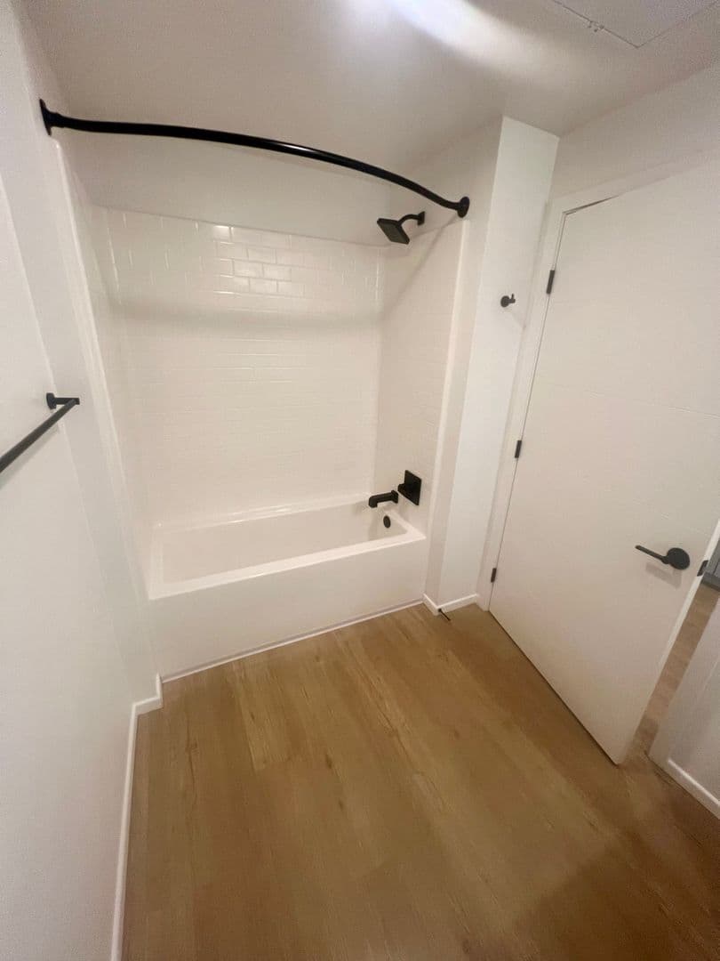 San Diego Apartment: 3067 5th Ave.