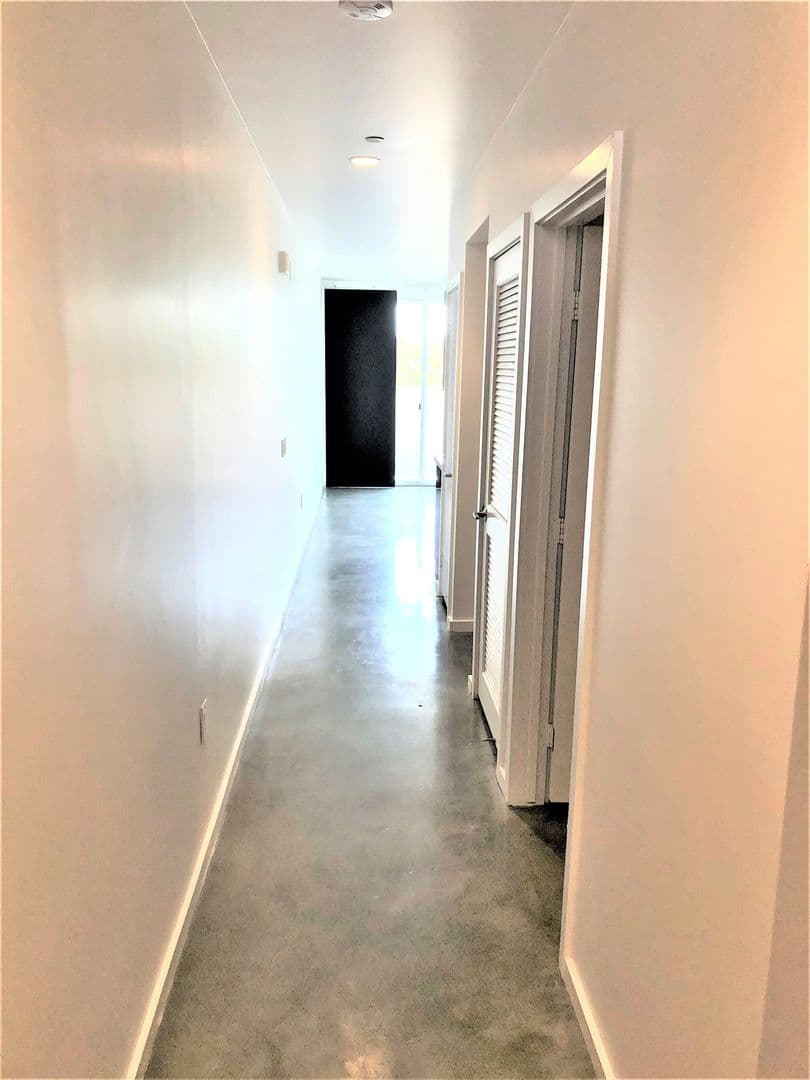 San Diego Apartment: 3805 Ingraham St