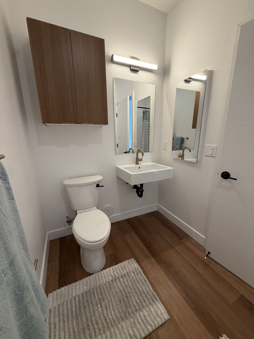 San Diego Apartment: 3660 Reynard Way