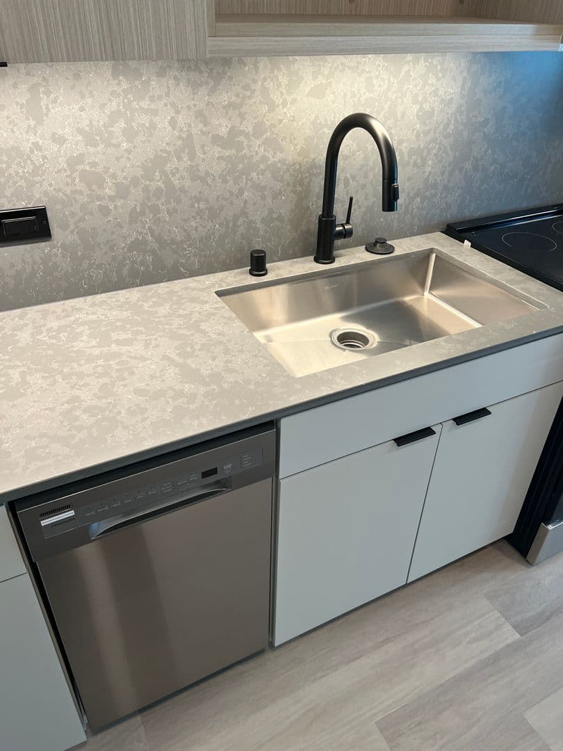 San Diego Apartment: 3660 Reynard Way