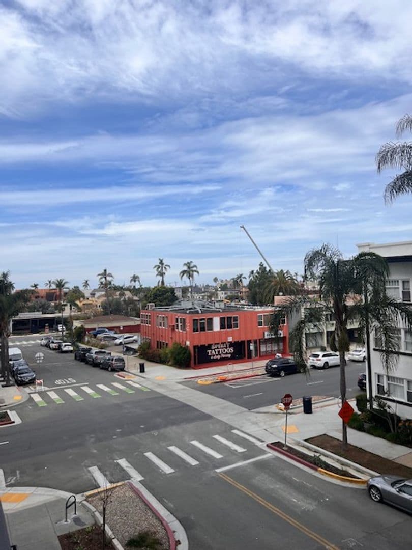 San Diego Apartment: 3067 5th Ave.