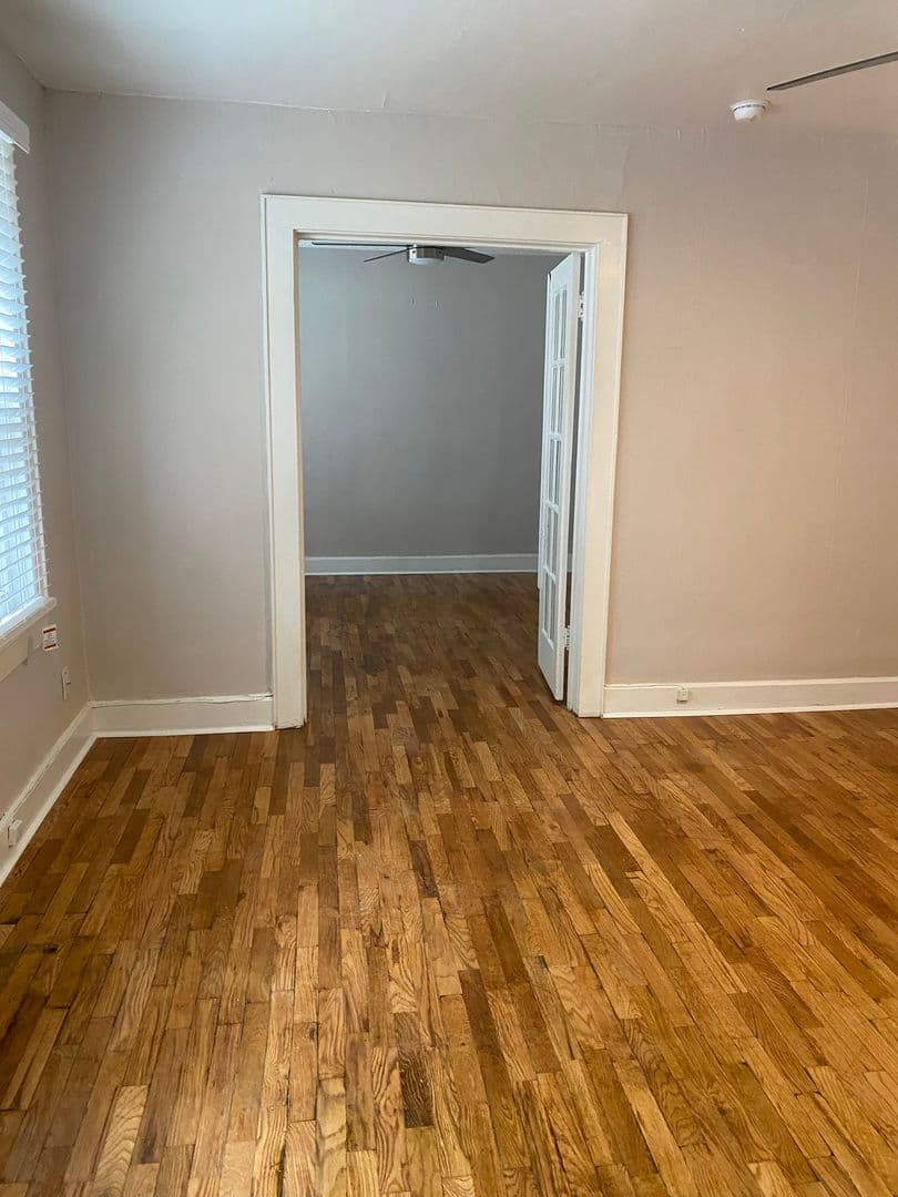Wichita Apartment: 2501 E Douglas