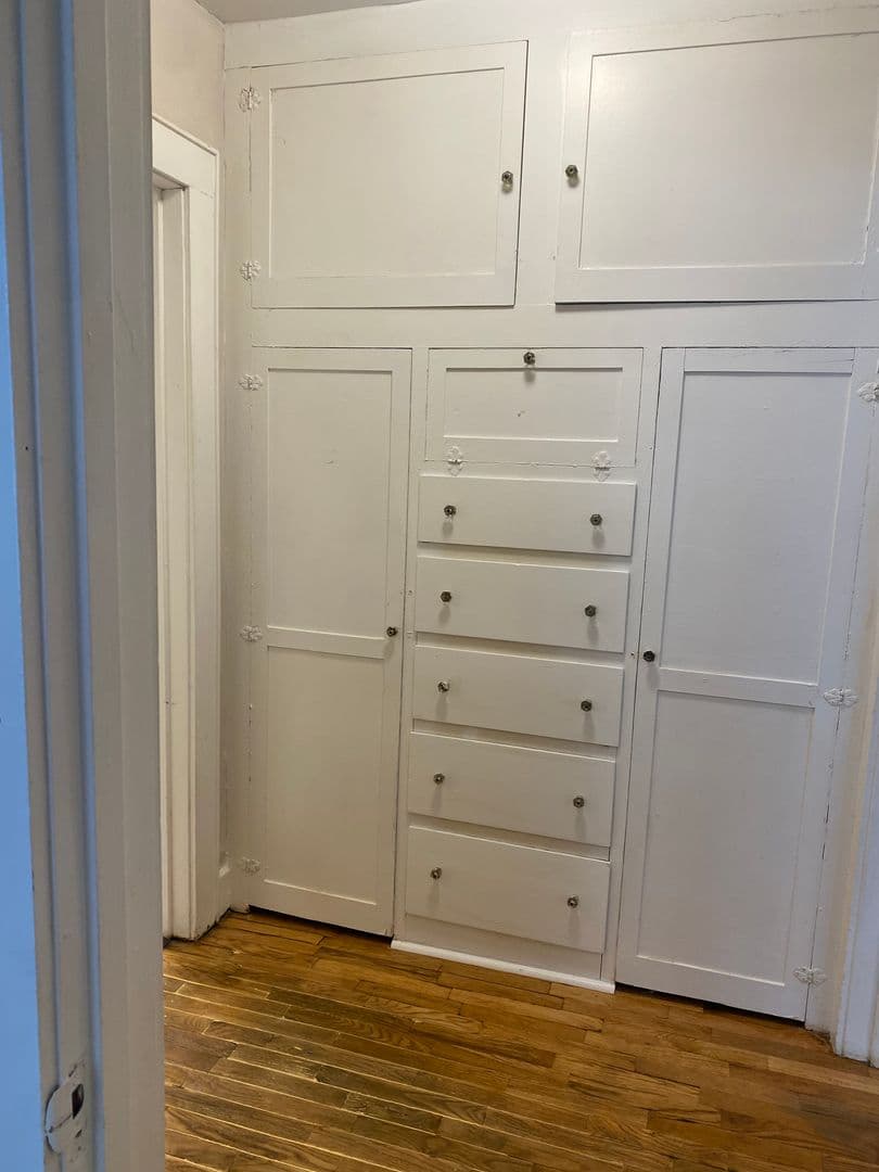 Wichita Apartment: 2501 E Douglas