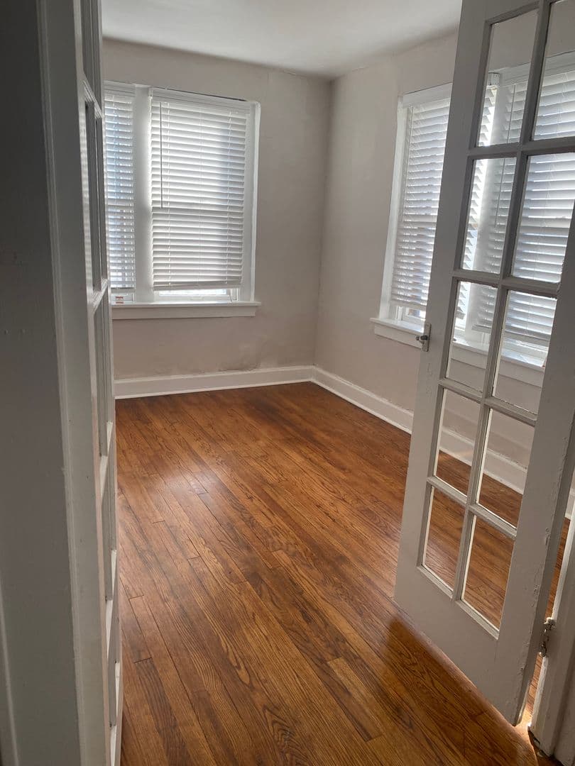 Wichita Apartment: 2501 E Douglas