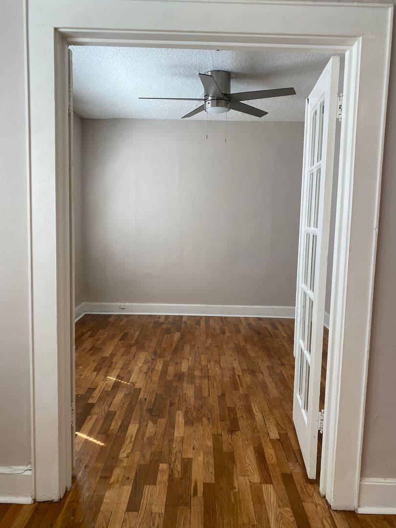 Wichita Apartment: 2501 E Douglas