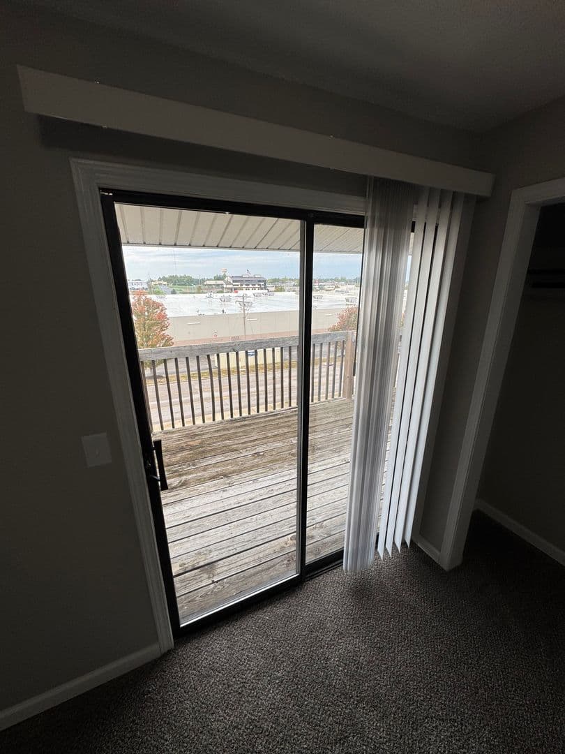 Osage Beach Apartment: 856 Hwy D #56