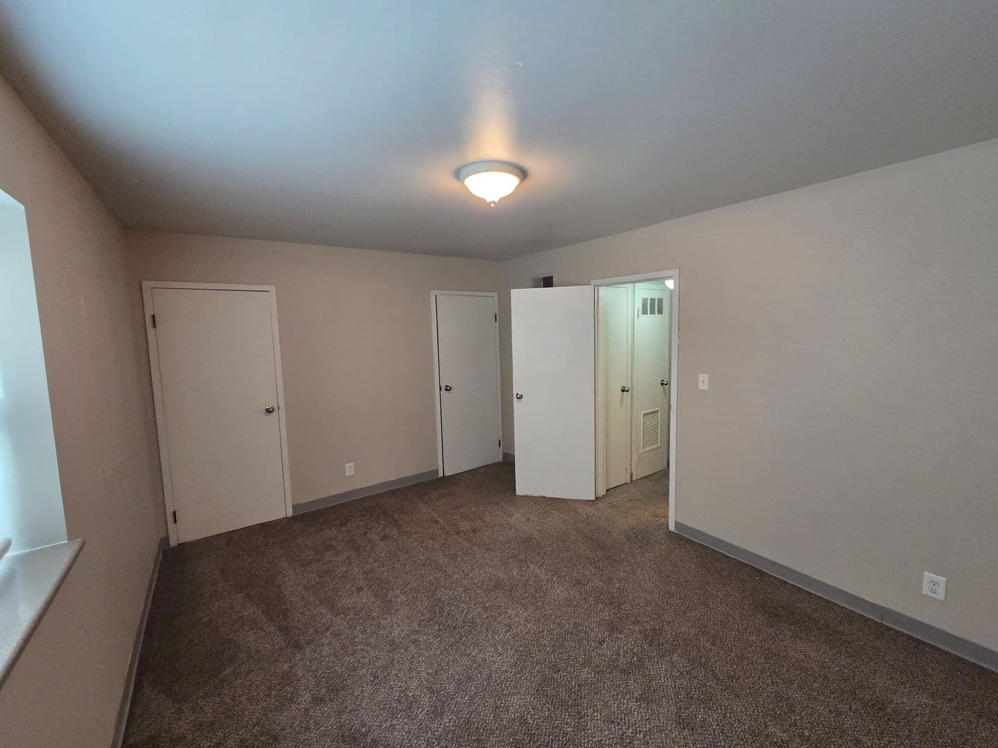 Warrensburg Apartment: 317 Franklin Ave