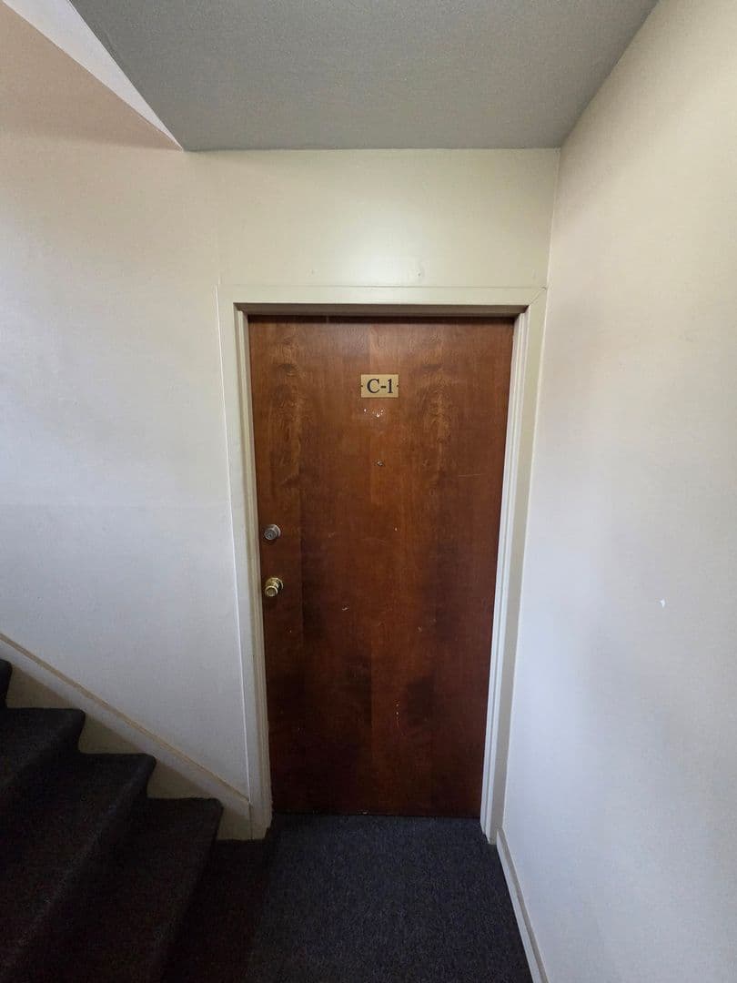 Warrensburg Apartment: 317 Franklin Ave