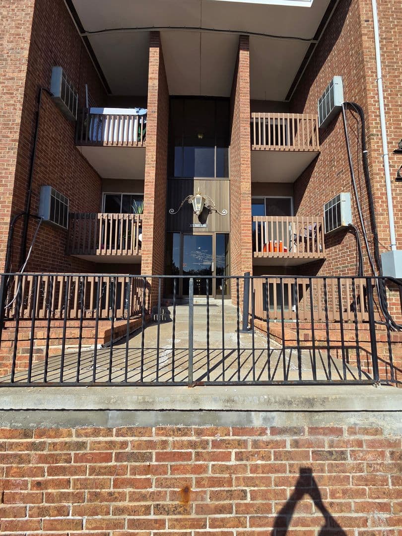 Warrensburg Apartment: 317 Franklin Ave