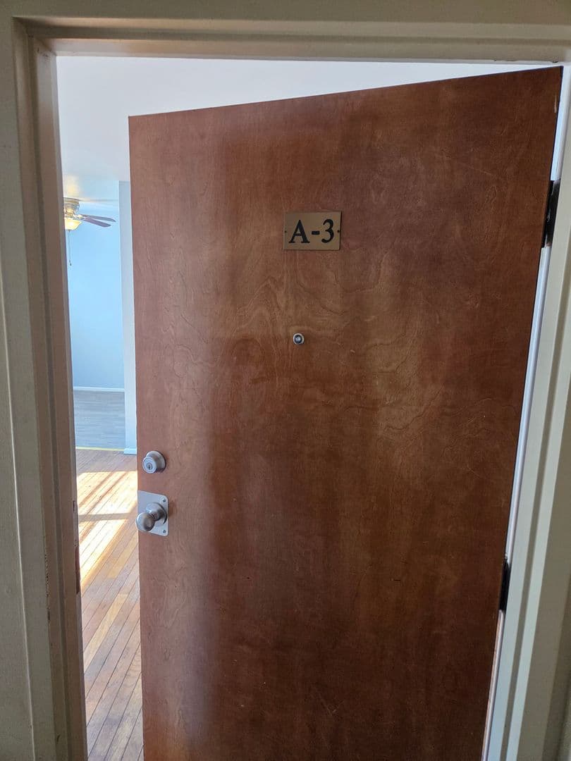 Warrensburg Apartment: 317 Franklin Ave