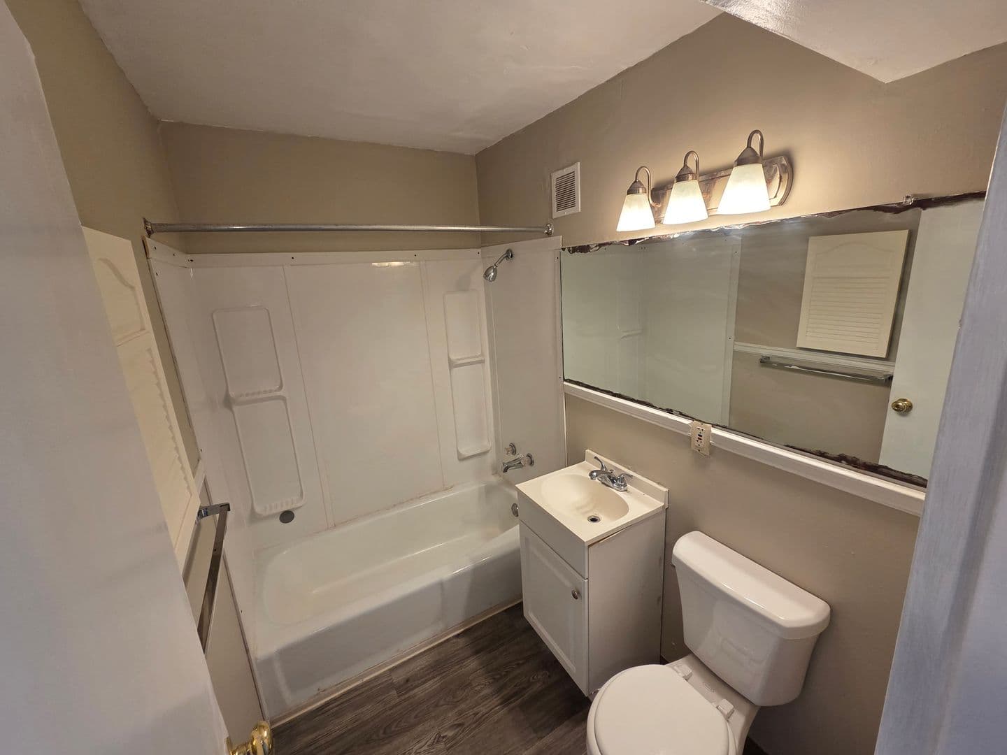 Warrensburg Apartment: 317 Franklin Ave