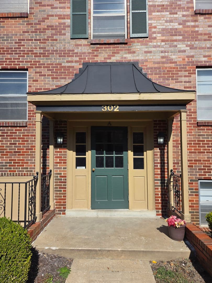 Warrensburg Apartment: 317 Franklin Ave