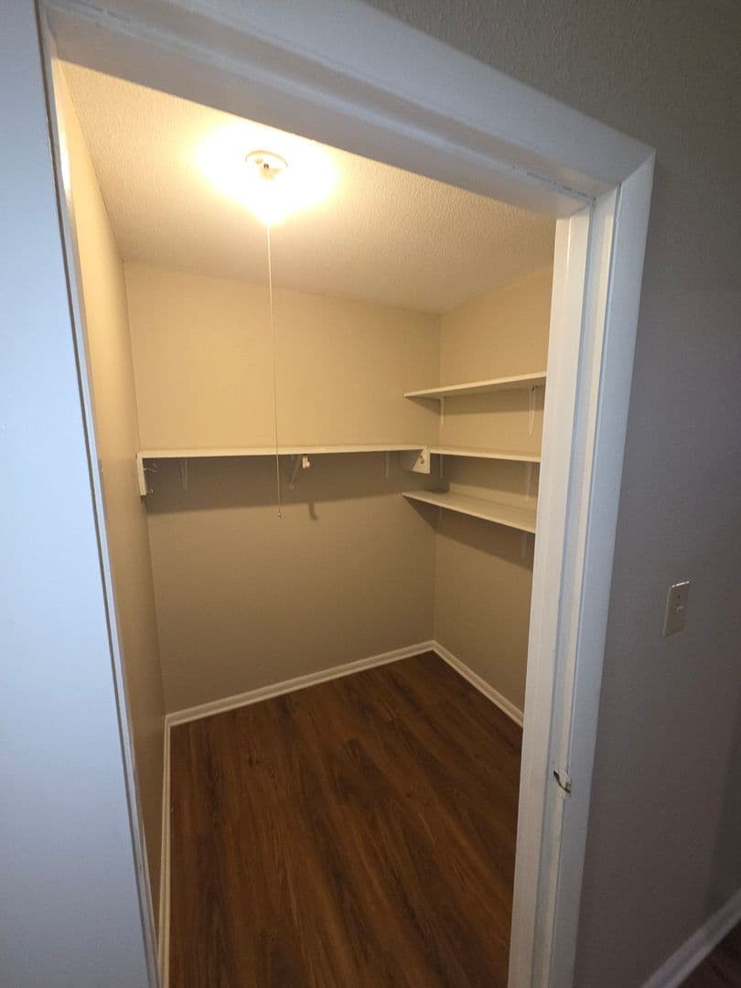 Warrensburg Apartment: 801 S Maguire St