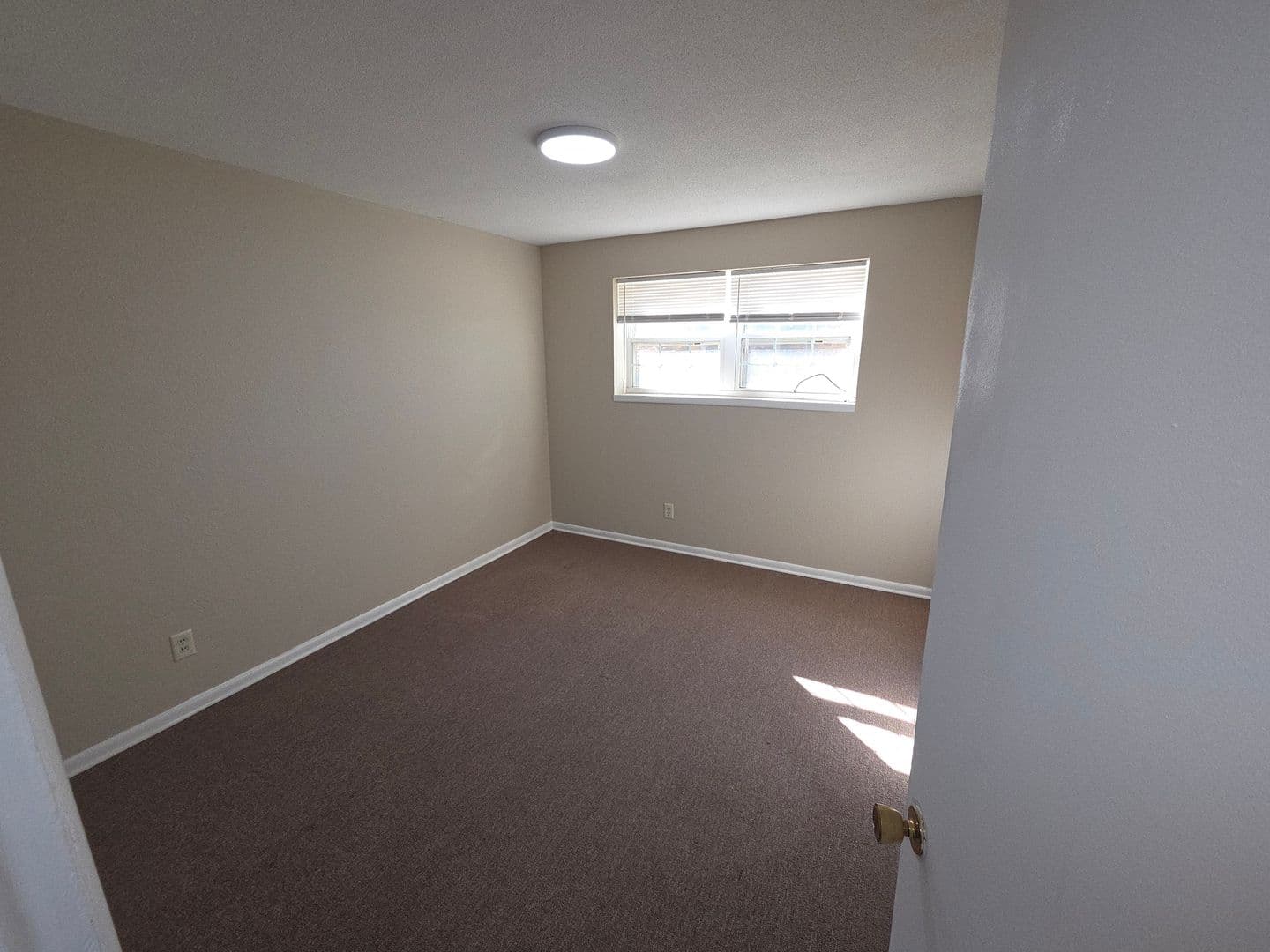 Warrensburg Apartment: 801 S Maguire St